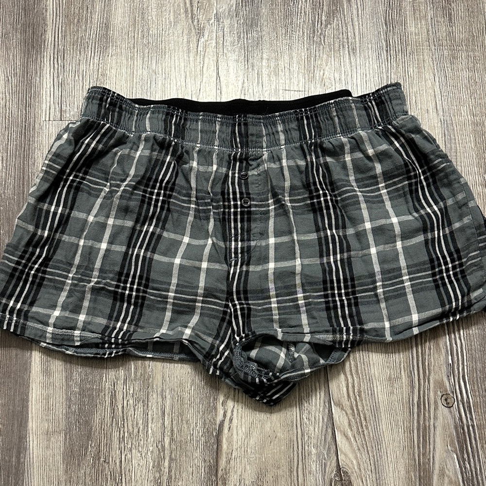 PINK Victoria's Secret Gray and Black Plaid Boxers